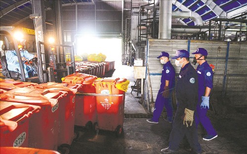 Xử lý rác thải nguy hại tphcm an toàn, hiệu quả